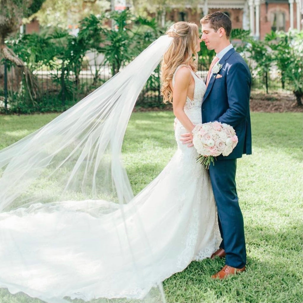 Fingertip Lace Edge Veil — J BRIDAL BOUTIQUE, Arizona's Best Bridal Shop  in Tucson, Arizona